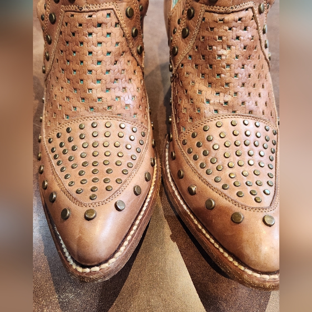 Corral Light Brown Leather Shoes - Picture 2 of 12